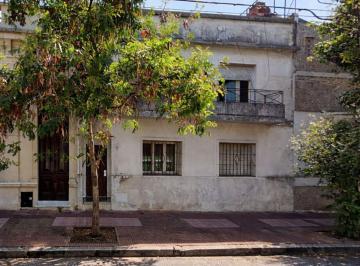 Casa · 90m² · 3 Ambientes · Venta Casa Lote Propio Terraza Barracas a Reciclar