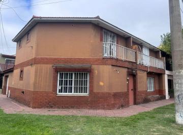 Casa · 90m² · 3 Ambientes · 1 Cochera · Casa en Venta Dúplex 3 Ambientes Quilmes