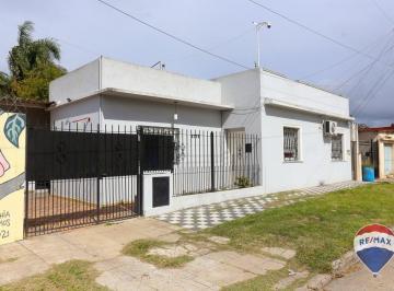 Casa · 85m² · 3 Ambientes · 1 Cochera · Casa 3 Ambientes en Venta en Luis Guillon Centro