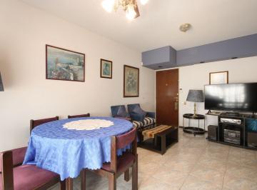 Departamento · 55m² · 3 Ambientes · Departamento en Venta en Flores 3 Ambientes Balcon