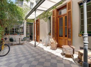 Casa · 215m² · 6 Ambientes · Casa en Venta Caballito con Terraza Patio y Sotano