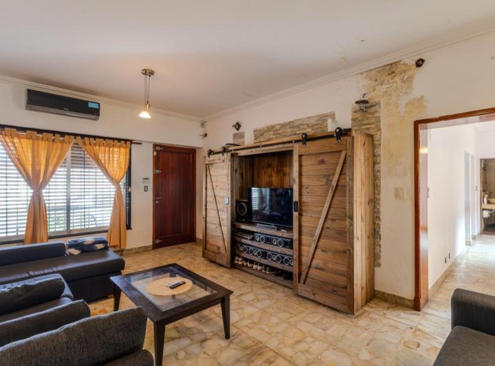 PH · 171m² · 6 Ambientes · 1 Cochera