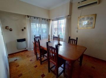 Casa · 269m² · 4 Ambientes · 2 Cocheras · Venta Casa 5 Ambientes Avellaneda Sarandi