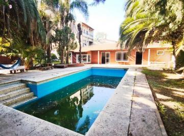 Quinta vacacional · 276m² · 4 Dormitorios · 2 Cocheras · Venta Casa con Parque 5 Ambientes Villa Luzuriaga