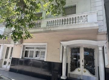 PH · 69m² · 3 Ambientes · Venta de Excelente PH de 3 Amb Pb en Caballito