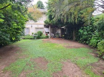 Casa · 222m² · 5 Ambientes · 2 Cocheras · Venta Casa 5 Amb Piscina Villa Luzuriaga Permuta