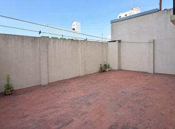 Departamento · 48m² · 3 Ambientes · Venta Dpto 3 Ambs Liniers Centro C/ Patio Lavadero