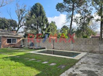 Casa · 131m² · 3 Ambientes · 2 Cocheras · Casa 3 Ambientes en Venta del Viso - Quincho Pileta