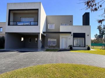 Casa · 258m² · 4 Ambientes · 2 Cocheras · Venta Casa 4 Amb Barrio Cerrado Weston