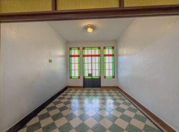 Casa · 139m² · 5 Ambientes · Casa Venta La Plata Comercial Profesional Cochera