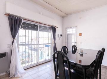 PH · 63m² · 3 Ambientes · PH 3 Amb en Venta C/ Patio y Parrilla