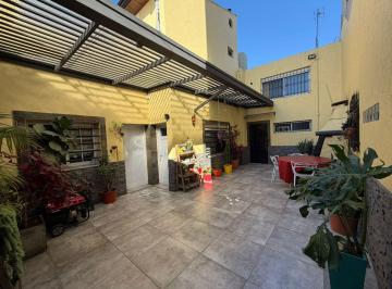 PH · 133m² · 5 Ambientes · Venta PH 5 Ambs. con Patio, Parrilla y Terraza ¡!i
