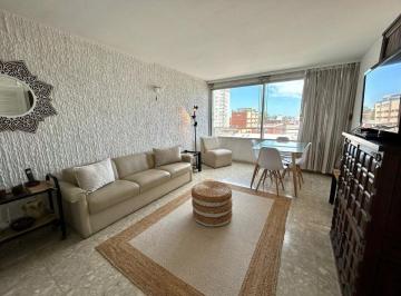 Departamento · 43m² · 3 Ambientes · Venta Apartamento 1 Dormitorio y Medio Peninsula