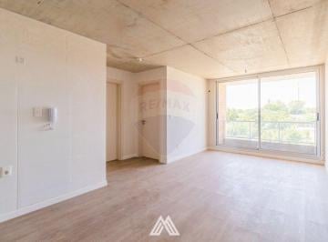 Departamento · 53m² · 3 Ambientes · Venta Apartamento Dos Dorm. con Renta La Paz