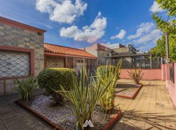 Casa · 180m² · 4 Ambientes · 1 Cochera · Venta Casa 3 Dorm., 2 Baños. Brazo Oriental