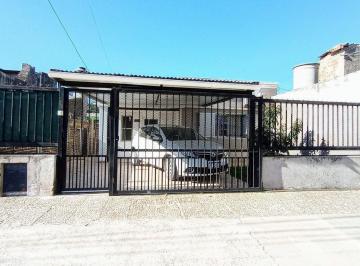 Casa · 90m² · 4 Ambientes · 1 Cochera · Venta Casa 4 Ambientes Cochera y Galpon - Zarate