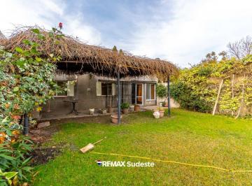 Casa · 81m² · 4 Ambientes · 2 Cocheras · Venta de Casa 3 Dorm. en Gral D. Cerri