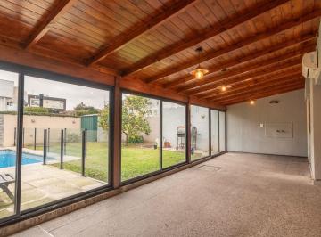 Casa · 130m² · 3 Ambientes · 1 Cochera · Venta Casa 3 Amb. con Pileta en Haedo