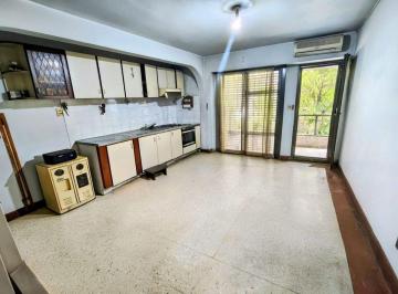 Casa · 70m² · 3 Ambientes · 1 Cochera · Venta Casa 3 Amb C/cochera Patio y Jardin