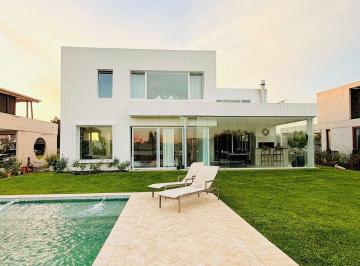 Casa · 253m² · 5 Ambientes · 1 Cochera · Alquiler Casa 5 Ambientes Muelles Puertos del Lago