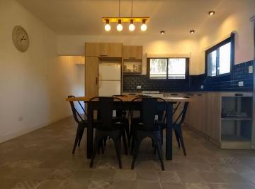 Casa · 106m² · 3 Ambientes · Casa Nueva con Pileta y Deck en Los Acantilados