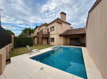 Casa · 316m² · 6 Ambientes · 3 Cocheras · Venta Casa 6 Ambientes de Los Ceibos Ciudad Jardín