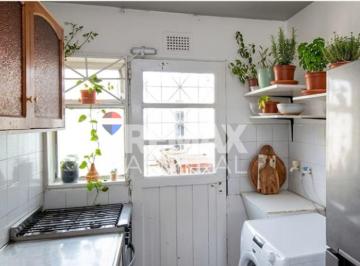 Casa · 60m² · 4 Ambientes · Casa en Venta Av Polonia - Apta Hipotecario