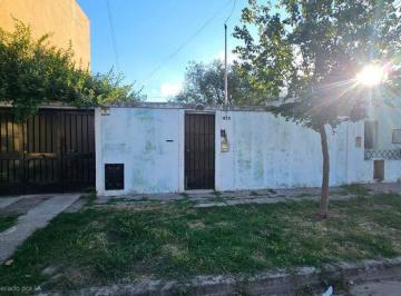 Casa · 100m² · 4 Ambientes · 1 Cochera · Venta Casa 2 Dorm. + Cochera