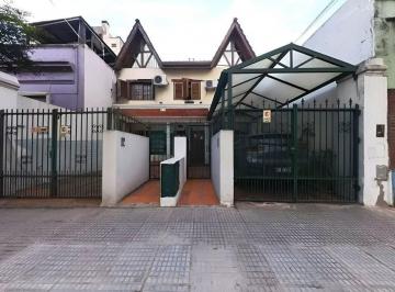 Casa · 124m² · 4 Ambientes · 1 Cochera · Venta PH Triplex 4 Amb con Coch. Villa Santa Rita