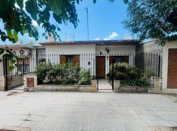 Casa · 110m² · 3 Ambientes · Casa 3 Dorm. en Sexta Sección – Mendoza