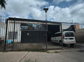 Bodega-Galpón · 400m² · Galpon con Oficina y Casa
