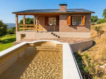 Casa · 242m² · 6 Ambientes · Cabañas a Estrenar en Cabalango a m del Rio