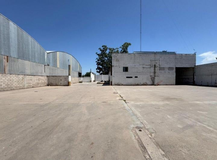 Bodega-Galpón · 880m²