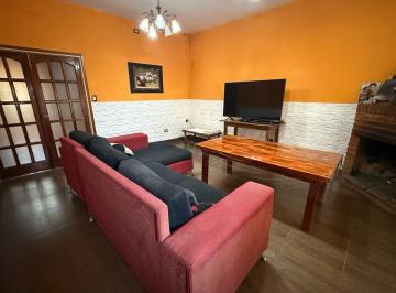 Casa · 110m² · 4 Ambientes · 2 Cocheras · Venta Casa 4 Ambientes Virrey del Pino C/ Quincho
