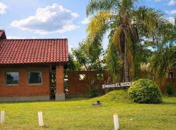 Casa · 160m² · 4 Ambientes · 2 Cocheras · Venta de Casa a Estrenar Barrio Privado El Bosque