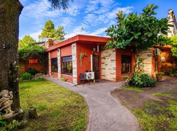 Casa · 90m² · 4 Ambientes · 2 Cocheras · Casa en Venta Burzaco Excelente Ubicacion
