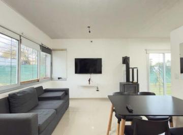 Casa · 95m² · 4 Ambientes · 2 Cocheras · Casa en Venta San Carlos La Plata 2 Dorm.