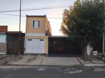 Casa · 145m² · 6 Ambientes · 2 Cocheras · Casa 3 Dorm. Zona San Agustin