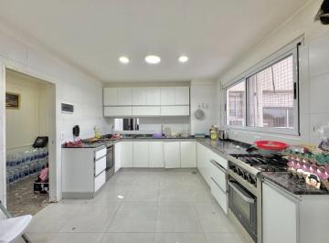 Departamento · 120m² · 4 Ambientes · Depto 4 Amb en Venta con Depend Iluminado Al Frent