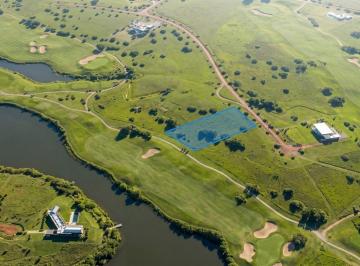 Terreno · 3800m² · Lote Premium en Venta en El Carmelo Golf - 3.800 m²