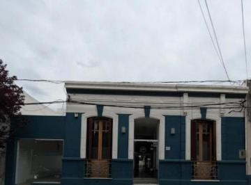 Casa · 368m² · 7 Ambientes · Alquiler de Casa en Pleno Centro de Florida