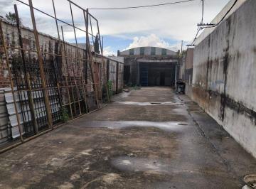 Bodega-Galpón · 250m² · Venta Galpon - Barrio Roca