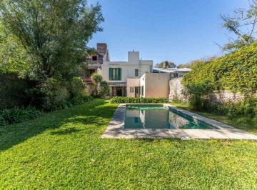 Casa · 248m² · 7 Ambientes · 1 Cochera · Venta Casa 7 Amb Jardín Pileta Olivos, La Lucila
