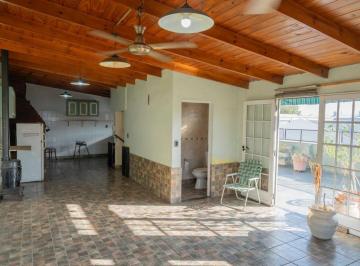 PH · 170m² · 3 Ambientes · Venta PH 3 Ambientes con Quincho Lanus Oeste