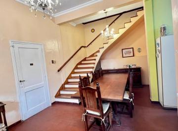 Casa · 111m² · 5 Ambientes · 2 Cocheras · Venta - 2 Casas Sobre Lote Propio - Valor Oportunidad!