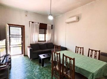 Casa · 110m² · 3 Ambientes · 1 Cochera · Venta - Casa 3 Amb con Cochera y Pileta - San Justo