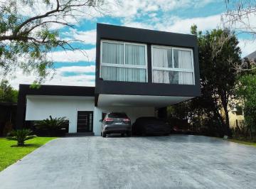 Casa · 261m² · 5 Ambientes · 5 Cocheras · Venta Casa en San Agustin a La Laguna