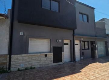 PH · 70m² · 3 Ambientes · Venta PH 3 Ambientes a La Calle con Acceso Independiente