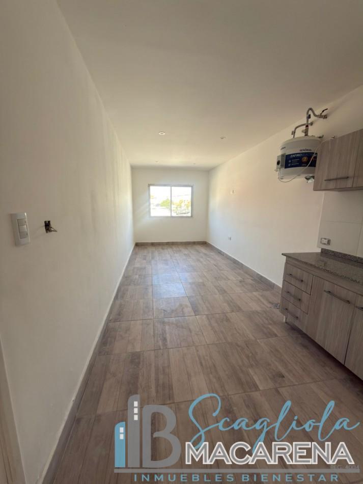 Venta ph 2 ambientes en planta alta A la calle con patio propio