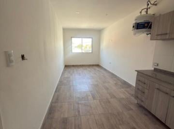 PH · 40m² · 2 Ambientes · Venta PH 2 Ambientes en Planta Alta a La Calle con Patio Propio